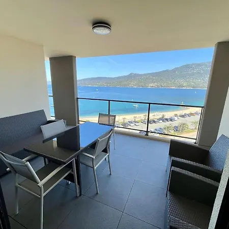 Superbe T3 Front De Au Centre De *