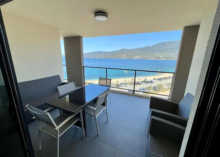 Superbe T3 Front De Au Centre De *